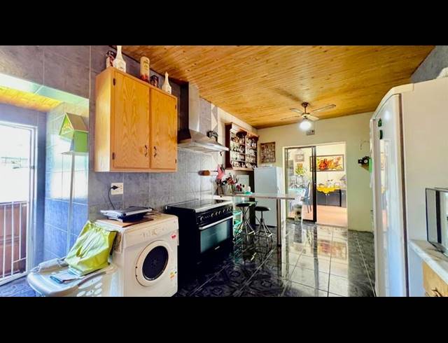 4 BEDROOM HOUSE FOR SALE IN VANDERBIJLPARK CW 6